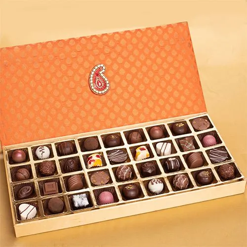 Elegant Pralines Collection