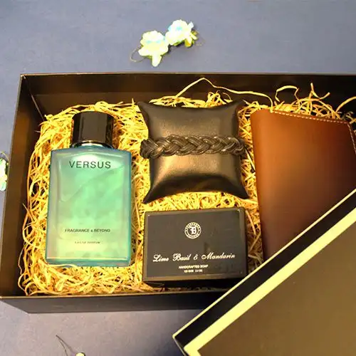 Outstanding Mens Travel Essentials Gift Set