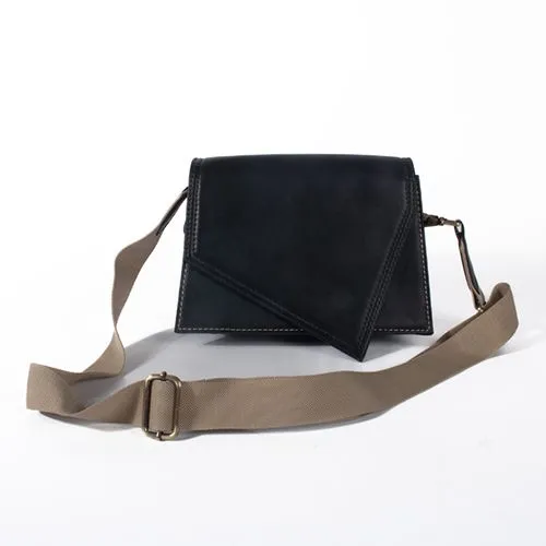 Amazing Black Trine Sling Bag