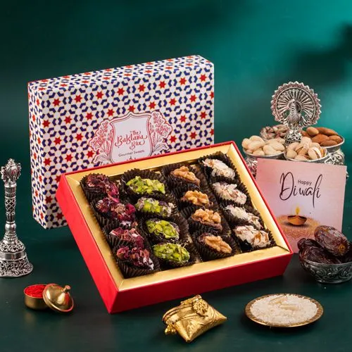 Luxurious Dates Gift Box